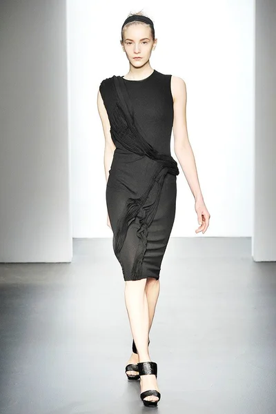 Look 29